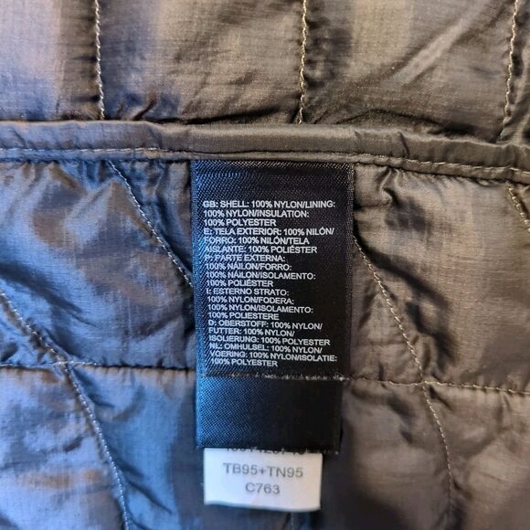 The North Face Mens S Thermoball Insulated Puffer Vest Gray Silver Hike Gorpcore - Picture 11 of 14